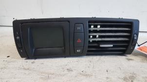 Gebruikte Display Interieur BMW 1 serie (E87/87N) 118d 16V Prijs op aanvraag aangeboden door Autodemontagebedrijf Smit