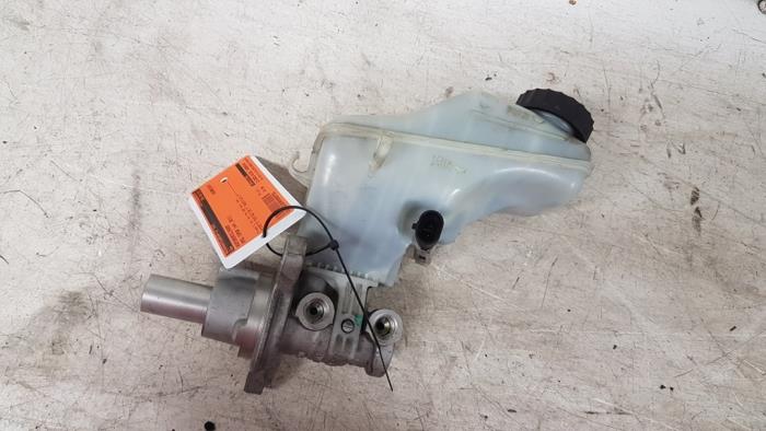 Gebruikte Hoofdremcilinder Opel Corsa D 1.2 16V ecoFLEX Bi-Fuel Prijs € 10,00 Margeregeling aangeboden door Autodemontagebedrijf Smit