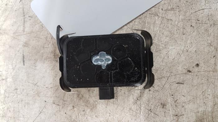 Gebruikte Sensor regen Alfa Romeo 159 Sportwagon (939BX) 1.9 JTDm Prijs € 20,00 Margeregeling aangeboden door Autodemontagebedrijf Smit