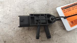 Gebruikte Map Sensor (inlaatspruitstuk) Alfa Romeo 159 Sportwagon (939BX) 1.9 JTDm Prijs € 15,00 Margeregeling aangeboden door Autodemontagebedrijf Smit
