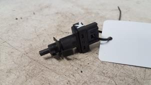 Gebruikte Koppeling schakelaar Mercedes Vito (639.6) 2.2 109 CDI 16V Prijs € 15,00 Margeregeling aangeboden door Autodemontagebedrijf Smit