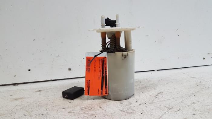 Gebruikte Tank element Pomp Chevrolet Lacetti (KLAN) 1.4 16V Prijs € 25,00 Margeregeling aangeboden door Autodemontagebedrijf Smit