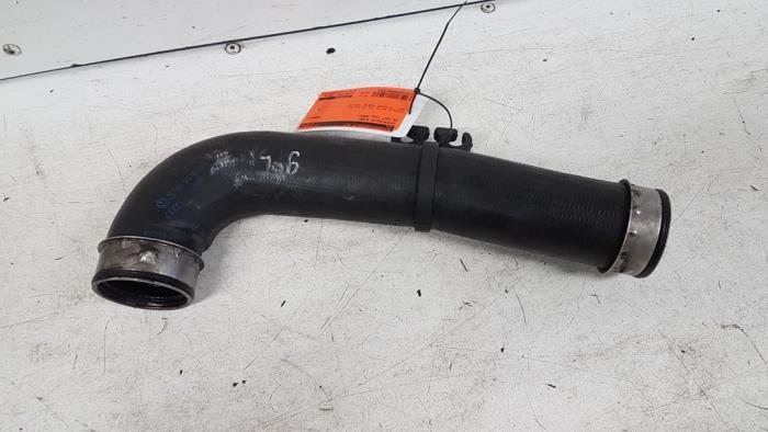 Gebruikte Intercooler Slang Volkswagen Golf V (1K1) 1.6 FSI 16V Prijs € 20,00 Margeregeling aangeboden door Autodemontagebedrijf Smit