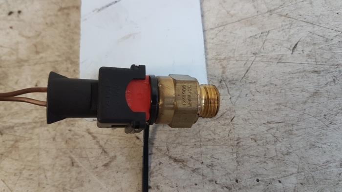 Gebruikte Temperatuursensor Motor Landrover Freelander Hard Top 2.0 td4 16V Prijs € 10,00 Margeregeling aangeboden door Autodemontagebedrijf Smit