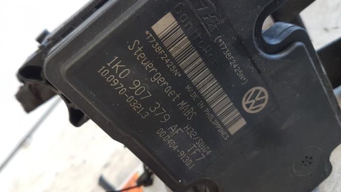 ABS Pomp van een Volkswagen Golf V (1K1) 1.4 TSI 122 16V 2008