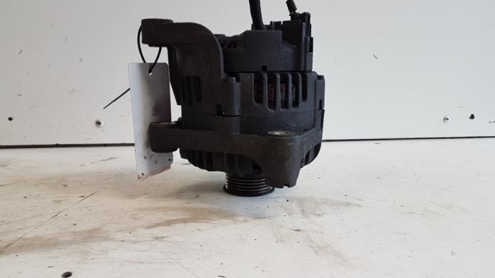 Dynamo van een Land Rover Freelander Hard Top 2.0 td4 16V 2004