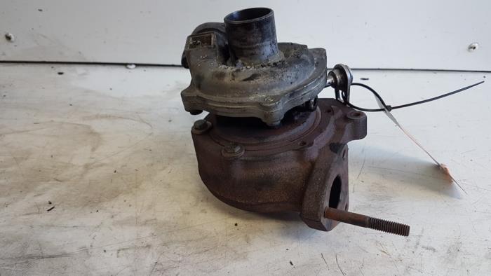 Gebruikte G-lader Fiat Grande Punto (199) 1.3 JTD Multijet 16V VGT Prijs € 145,00 Margeregeling aangeboden door Autodemontagebedrijf Smit