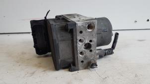 Gebruikte ABS Pomp Toyota Avensis (T25/B1B) 2.0 16V D-4D-F Prijs € 40,00 Margeregeling aangeboden door Autodemontagebedrijf Smit