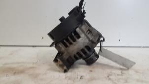 Gebruikte Dynamo Mercedes Vaneo (W414) 1.9 Prijs op aanvraag aangeboden door Autodemontagebedrijf Smit