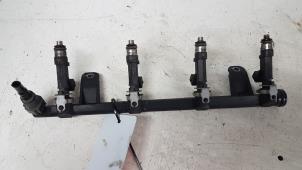 Gebruikte Injector brug Dacia Logan MCV (KS) 1.6 Prijs € 60,00 Margeregeling aangeboden door Autodemontagebedrijf Smit