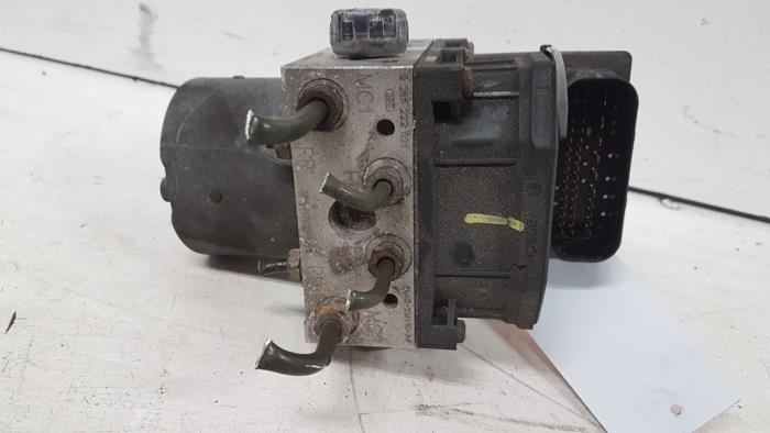 Gebruikte ABS Pomp Jaguar X-type 2.5 V6 24V Prijs € 70,00 Margeregeling aangeboden door Autodemontagebedrijf Smit