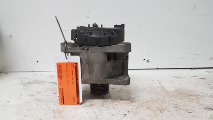 Gebruikte Dynamo Renault Megane II (BM/CM) 1.5 dCi 85 Prijs € 20,00 Margeregeling aangeboden door Autodemontagebedrijf Smit