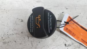 Gebruikte Oliedop Volkswagen Golf V (1K1) 1.4 16V Prijs € 5,00 Margeregeling aangeboden door Autodemontagebedrijf Smit