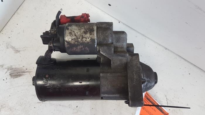 Startmotor van een Renault Megane III Grandtour (KZ) 1.5 dCi 110 2012