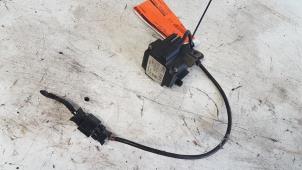 Gebruikte Temperatuursensor Motor Mercedes E (W210) 3.0 E-300D Turbo 24V Prijs € 20,00 Margeregeling aangeboden door Autodemontagebedrijf Smit