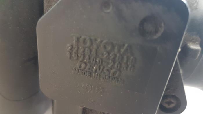 Luchtfilterhuis van een Toyota Yaris Verso (P2) 1.3 16V 2001