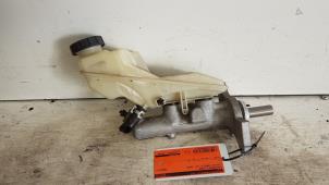 Gebruikte Hoofdremcilinder Toyota Corolla (E12) 1.4 16V VVT-i Prijs € 25,00 Margeregeling aangeboden door Autodemontagebedrijf Smit