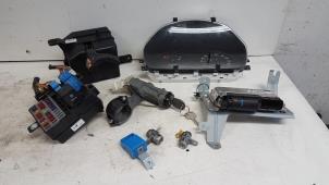 Gebruikte Contactslot + computer Kia Picanto (BA) 1.0 12V Prijs op aanvraag aangeboden door Autodemontagebedrijf Smit