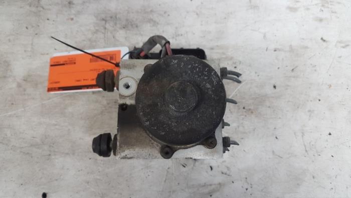 Gebruikte ABS Pomp Mitsubishi Galant (EA/EC) 2.5 V6 24V Prijs € 25,00 Margeregeling aangeboden door Autodemontagebedrijf Smit