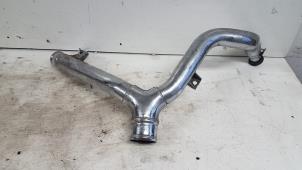 Gebruikte Intercooler Buis Mitsubishi Galant (EA/EC) 2.5 V6 24V Prijs op aanvraag aangeboden door Autodemontagebedrijf Smit