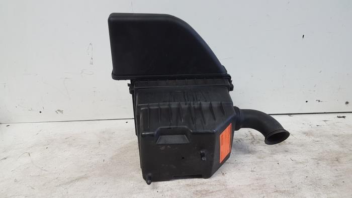 Gebruikte Luchtfilterhuis Chrysler PT Cruiser 2.0 16V Prijs € 45,00 Margeregeling aangeboden door Autodemontagebedrijf Smit
