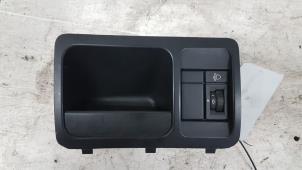 Gebruikte Schakelaar Koplamp Ihv Peugeot Expert (224) 2.0 16V Prijs op aanvraag aangeboden door Autodemontagebedrijf Smit