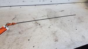 Gebruikte Olie Peilstok Seat Ibiza III (6L1) 1.4 16V 100 Prijs € 10,00 Margeregeling aangeboden door Autodemontagebedrijf Smit