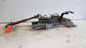 Gebruikte Stuurkolom Huis Mazda 3 Sport (BK) 1.6i 16V Prijs € 70,00 Margeregeling aangeboden door Autodemontagebedrijf Smit