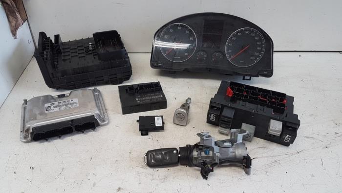 Gebruikte Kontaktslot + computer Volkswagen Golf V (1K1) 1.4 16V Prijs € 195,00 Margeregeling aangeboden door Autodemontagebedrijf Smit