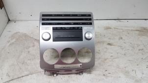 Gebruikte Radio CD Speler Mazda 5 (CR19) 2.0i 16V Prijs op aanvraag aangeboden door Autodemontagebedrijf Smit