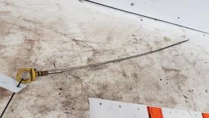 Gebruikte Peilstok Olie Opel Corsa D 1.3 CDTi 16V ecoFLEX Prijs € 10,00 Margeregeling aangeboden door Autodemontagebedrijf Smit