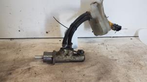 Gebruikte Hoofdremcilinder Alfa Romeo 146 (930B) 1.4 Twin Spark 16V Prijs € 45,00 Margeregeling aangeboden door Autodemontagebedrijf Smit