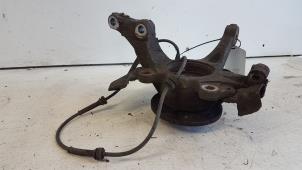 Gebruikte Fusee rechts-voor Fiat Grande Punto (199) 1.4 Prijs € 20,00 Margeregeling aangeboden door Autodemontagebedrijf Smit