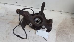 Gebruikte Fusee rechts-voor Fiat Grande Punto (199) 1.2 Prijs € 20,00 Margeregeling aangeboden door Autodemontagebedrijf Smit