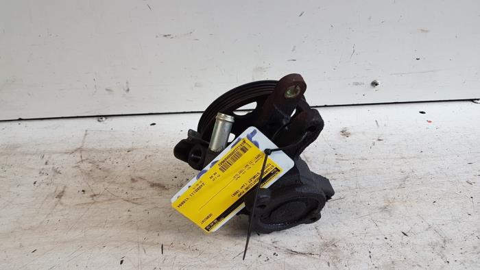 Gebruikte Pomp Servo Toyota Starlet (EP9) 1.3,XLi,GLi 16V Prijs € 40,00 Margeregeling aangeboden door Autodemontagebedrijf Smit