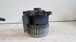 Gebruikte Chaufage Ventilatiemotor Smart Forfour (454) 1.1 12V Prijs € 15,00 Margeregeling aangeboden door Autodemontagebedrijf Smit