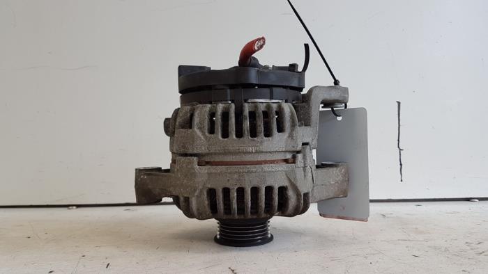 Gebruikte Dynamo Opel Astra H GTC (L08) 1.8 16V Prijs € 25,00 Margeregeling aangeboden door Autodemontagebedrijf Smit
