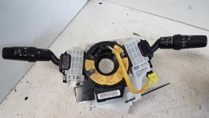 Gebruikte Combischakelaar Stuurkolom Mazda 5 (CR19) 1.8i 16V Prijs € 30,00 Margeregeling aangeboden door Autodemontagebedrijf Smit