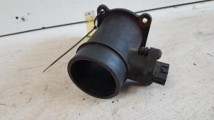 Gebruikte Luchtmassameter Nissan Primera Wagon (W12) 1.8 16V Prijs € 20,00 Margeregeling aangeboden door Autodemontagebedrijf Smit