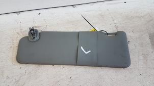 Gebruikte Zonneklep Dacia Logan MCV (KS) 1.6 16V Prijs € 10,00 Margeregeling aangeboden door Autodemontagebedrijf Smit