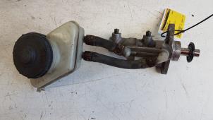 Gebruikte Hoofdremcilinder Honda Civic (EP/EU) 1.4 16V Prijs € 25,00 Margeregeling aangeboden door Autodemontagebedrijf Smit