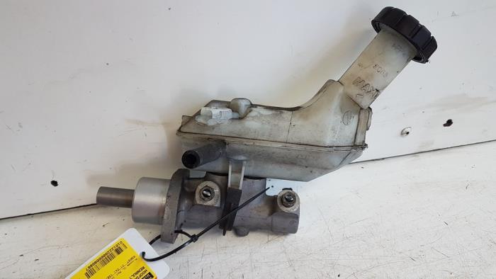 Gebruikte Hoofdremcilinder Renault Clio III (BR/CR) 1.5 dCi FAP Prijs € 15,00 Margeregeling aangeboden door Autodemontagebedrijf Smit