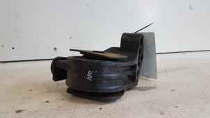 Gebruikte Motorsteun Kia Opirus 3.5 V6 24V Prijs op aanvraag aangeboden door Autodemontagebedrijf Smit