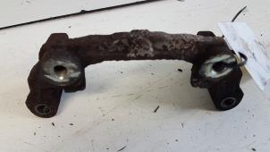 Gebruikte Remzadel rechts-achter Mazda 3 Sport (BK) 1.3i 16V Prijs € 9,00 Margeregeling aangeboden door Autodemontagebedrijf Smit