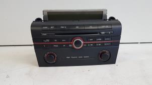 Gebruikte Radio CD Speler Mazda 3 Sport (BK) 1.3i 16V Prijs € 55,00 Margeregeling aangeboden door Autodemontagebedrijf Smit