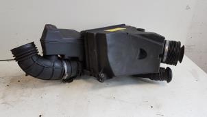 Gebruikte Luchtfilterhuis BMW 5 serie Touring (E39) 530d 24V Prijs € 25,00 Margeregeling aangeboden door Autodemontagebedrijf Smit