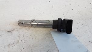 Gebruikte Pen Bobine Volkswagen Jetta III (1K2) 1.6 FSI 16V Prijs € 5,00 Margeregeling aangeboden door Autodemontagebedrijf Smit
