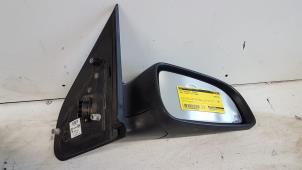 Gebruikte Buitenspiegel rechts Opel Astra H SW (L35) 1.9 CDTi 100 Prijs € 30,00 Margeregeling aangeboden door Autodemontagebedrijf Smit