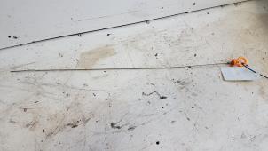 Gebruikte Olie Peilstok Volkswagen Polo IV (9N1/2/3) 1.2 12V Prijs € 10,00 Margeregeling aangeboden door Autodemontagebedrijf Smit