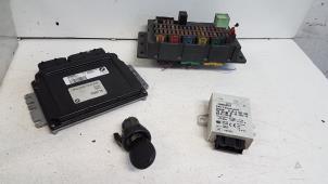 Gebruikte Contactslot + computer BMW Mini One/Cooper (R50) 1.6 16V One Prijs € 100,00 Margeregeling aangeboden door Autodemontagebedrijf Smit